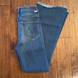 NWOT Mother The Weekender Fray Jeans
